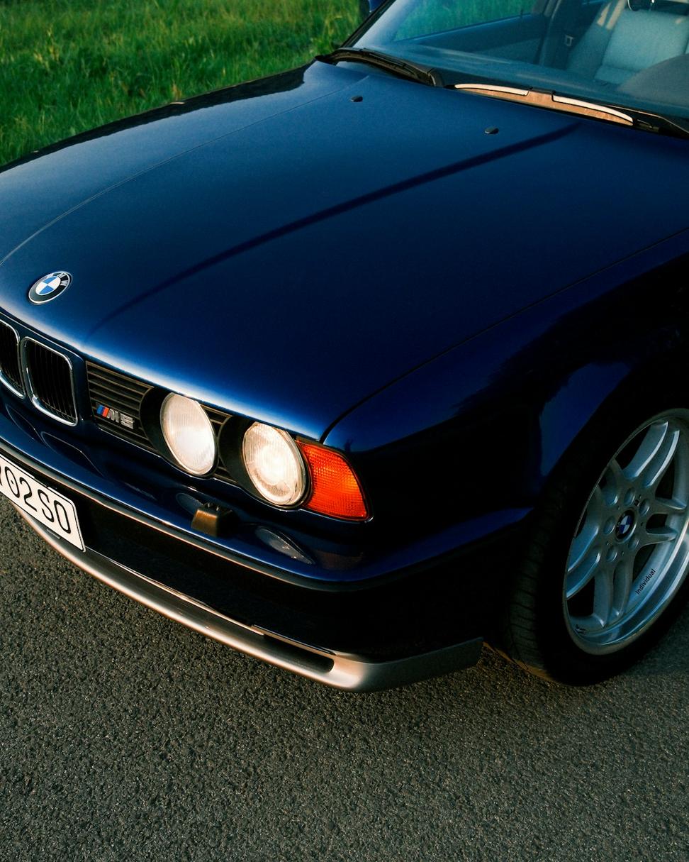 BMW E30 restoration after